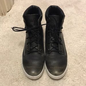 Women’s Black Timberland Boots Size 7  Barely Worn
